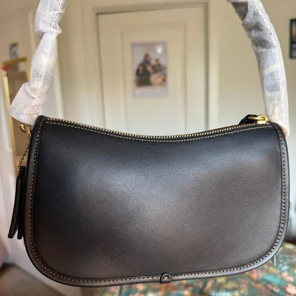 BNWT Coach Swinger - Picture 3 of 4